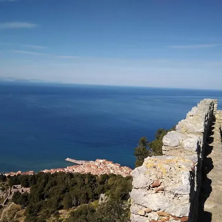 Dormi In Barca A Cefalù